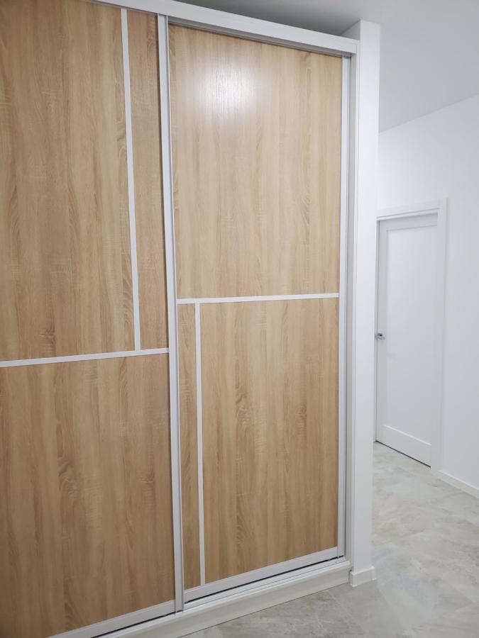 Vinna Просторі Апартаменти В Новобудові. Ternópil Exterior foto