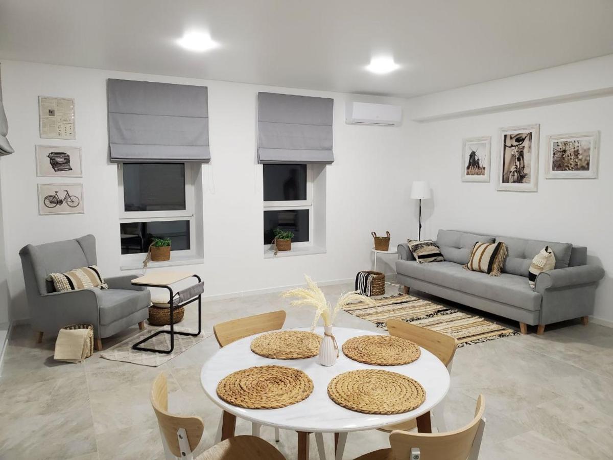 Vinna Просторі Апартаменти В Новобудові. Ternópil Exterior foto