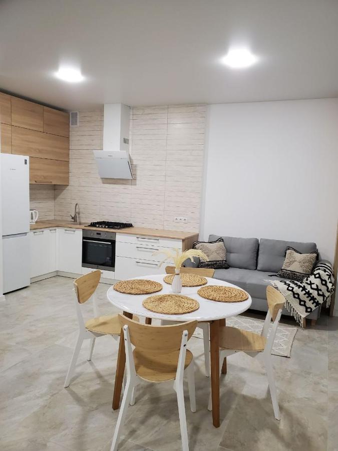 Vinna Просторі Апартаменти В Новобудові. Ternópil Exterior foto