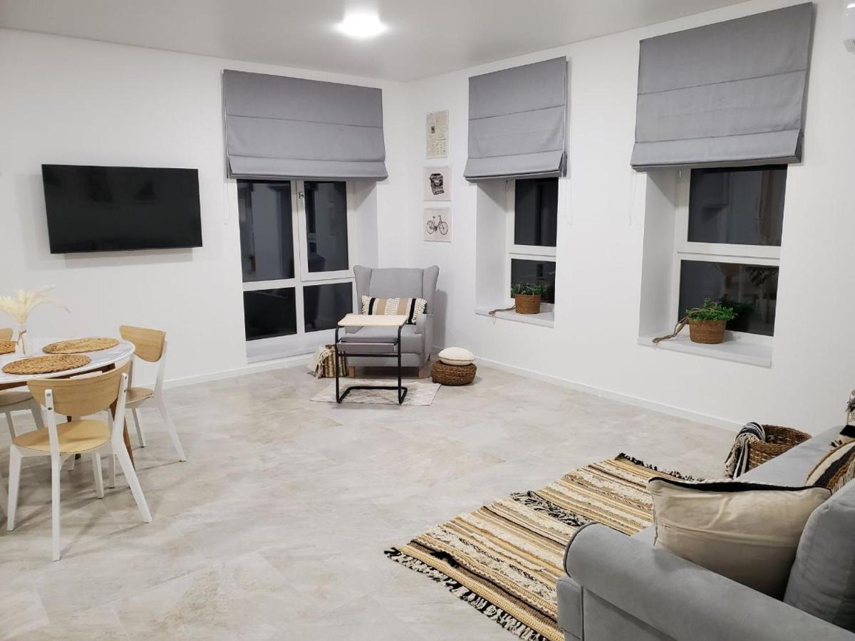 Vinna Просторі Апартаменти В Новобудові. Ternópil Exterior foto